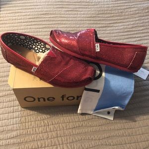 Red glitter Toms